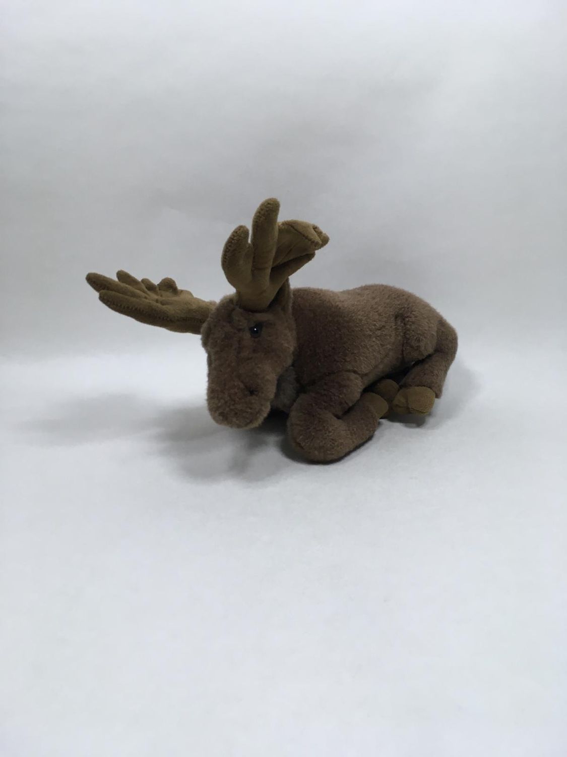 Elch Linda liegend 35 cm selten