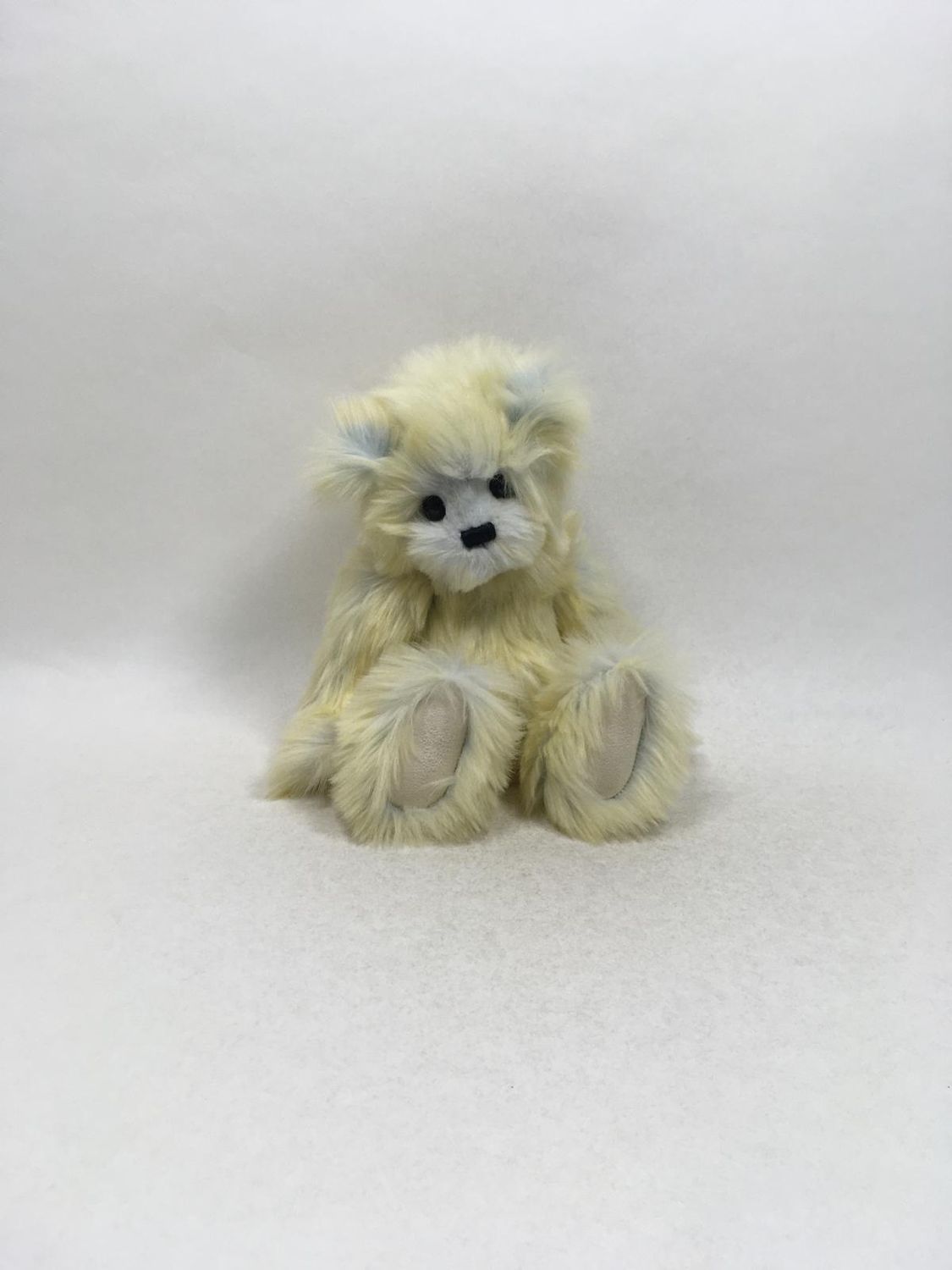 Teddy Charlie Bears Elwood CB181717 stehend 33 cm Mega Sammlerstück