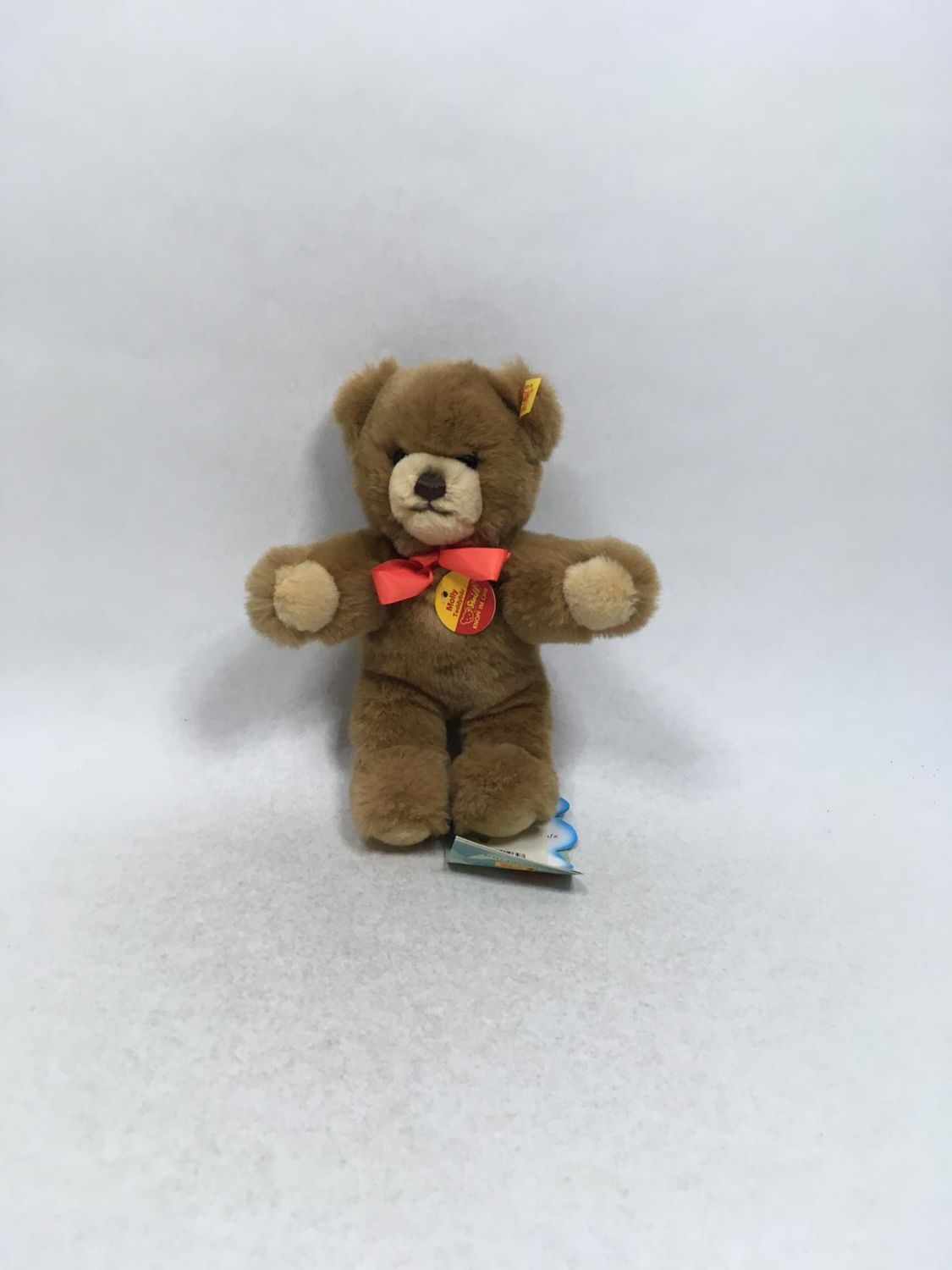 Steiff Teddy Molly 019647 mit Knopf, Fahne und Brustschild stehend 23 cm Mega Sammlerstück Neuwertig mit Etikett