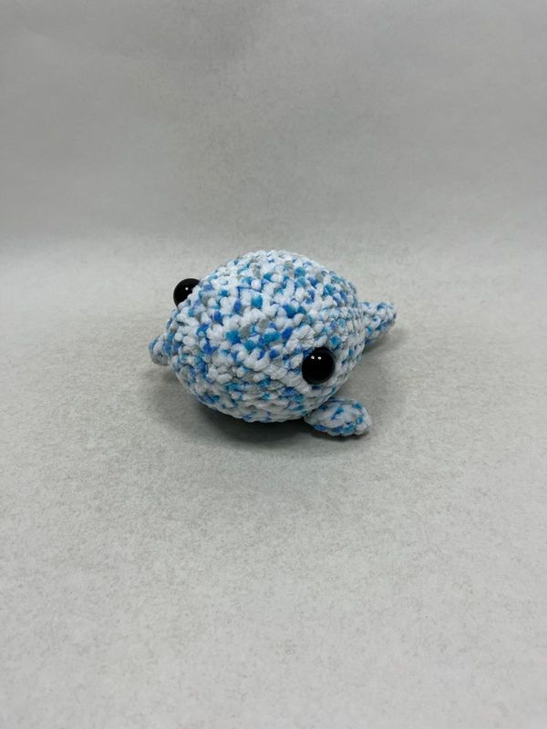 Wal Handarbeit Knuffel liegend 22 cm Unikat