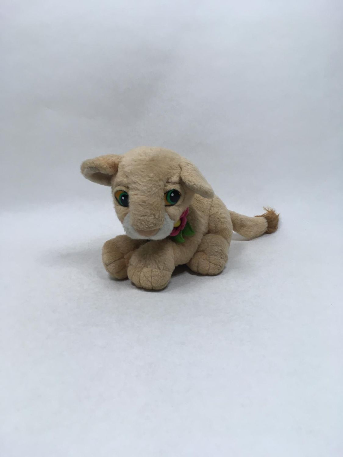 Disney Nala aus König Der Löwen liegend 38 cm Sammlerstück