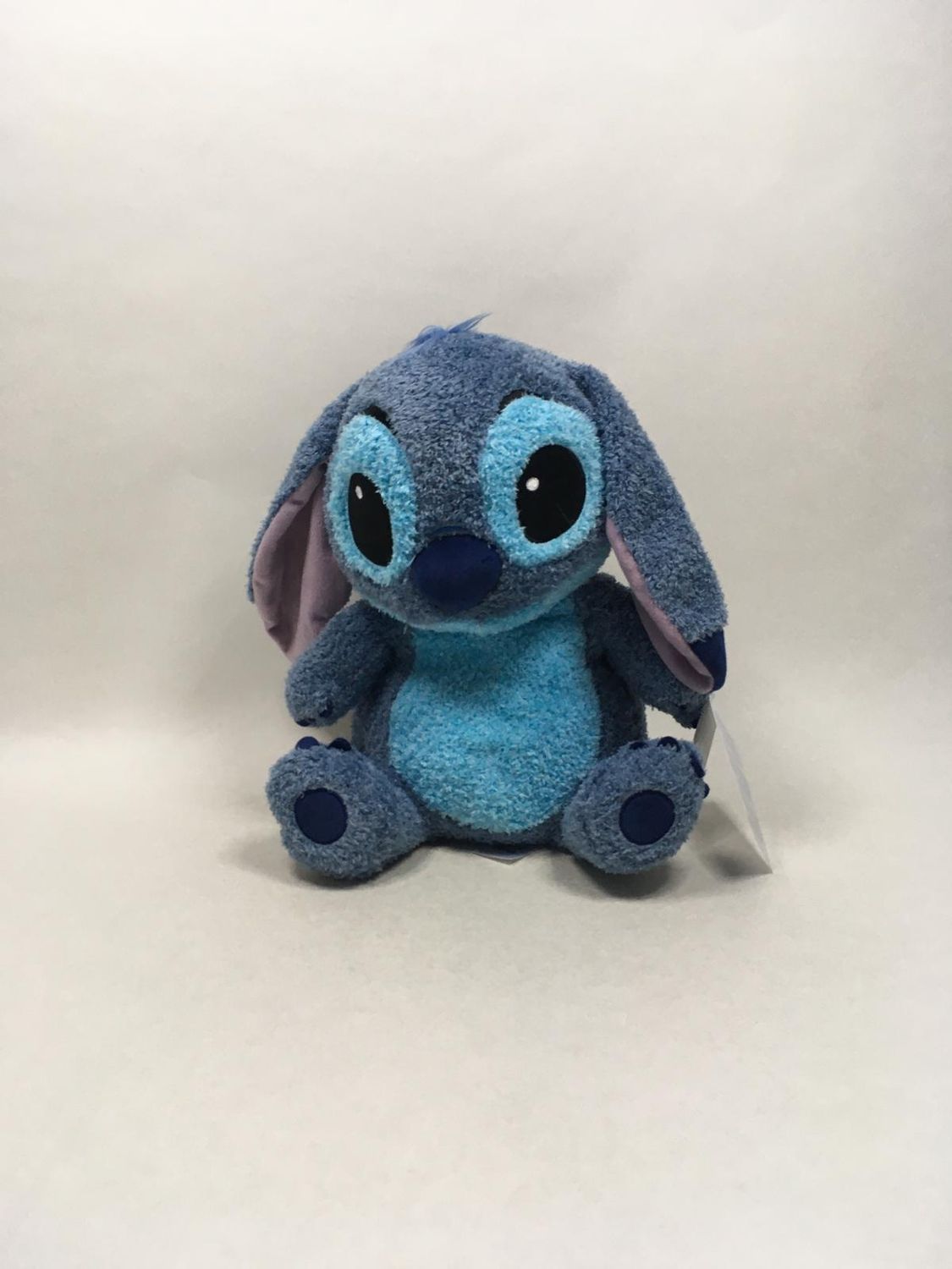 Disney Stitch mit beschwertem Beutel 1,36 kg sitzend 38 cm Sammlerstück Neuwertig mit Etikett