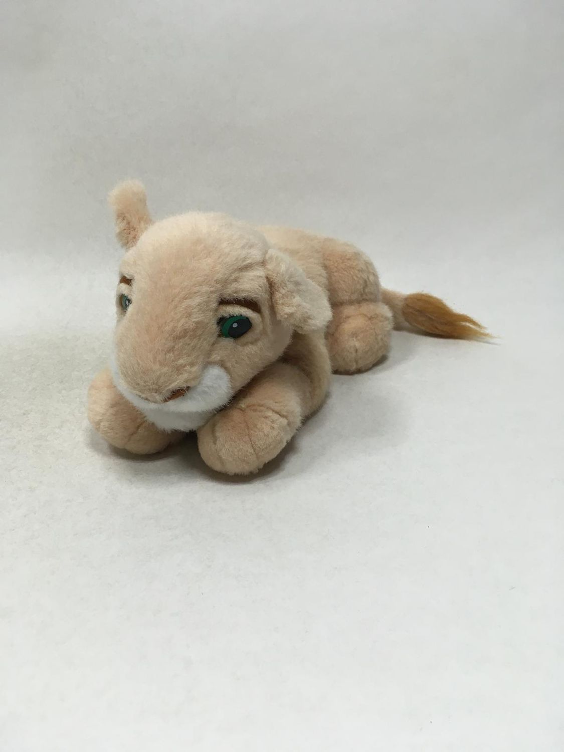 Disney Nala aus König Der Löwen liegend 43 cm Sammlerstück