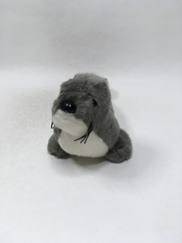 Robbe Knuffel liegend 28 cm Sammlerstück