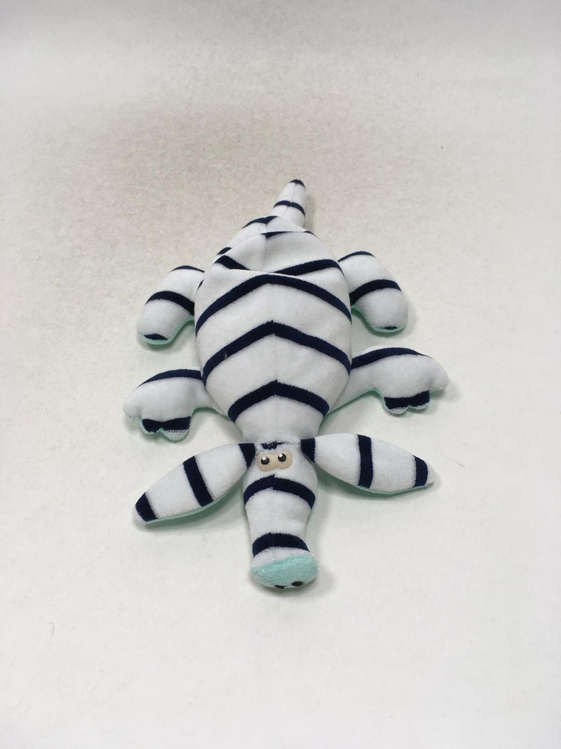 Perlsacktier Erdferkel Superhelmut liegend 33 cm Kult