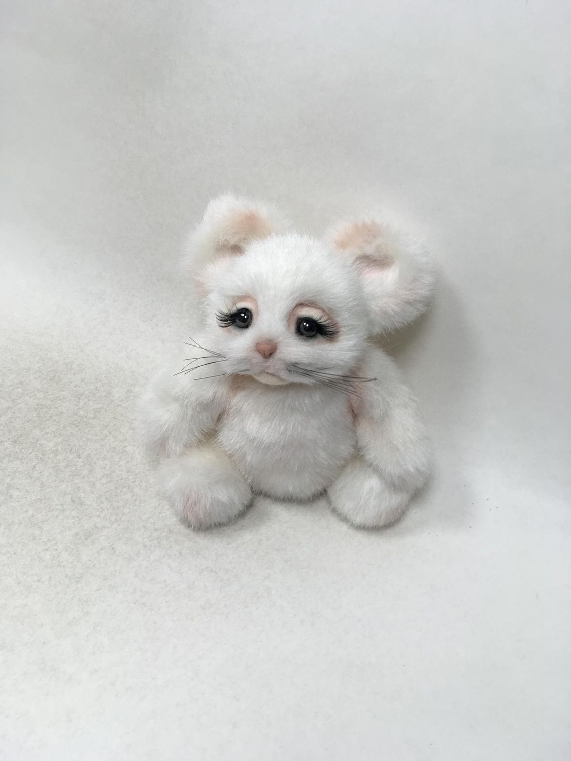 Maus Professionelle Handarbeit von einer Künstlerin aus Russland stehend 20 cm Sammlerstück Unikat