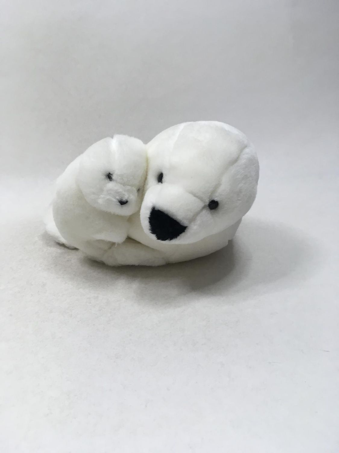 Robbe mit Baby Uni-Toys liegend 40 cm selten