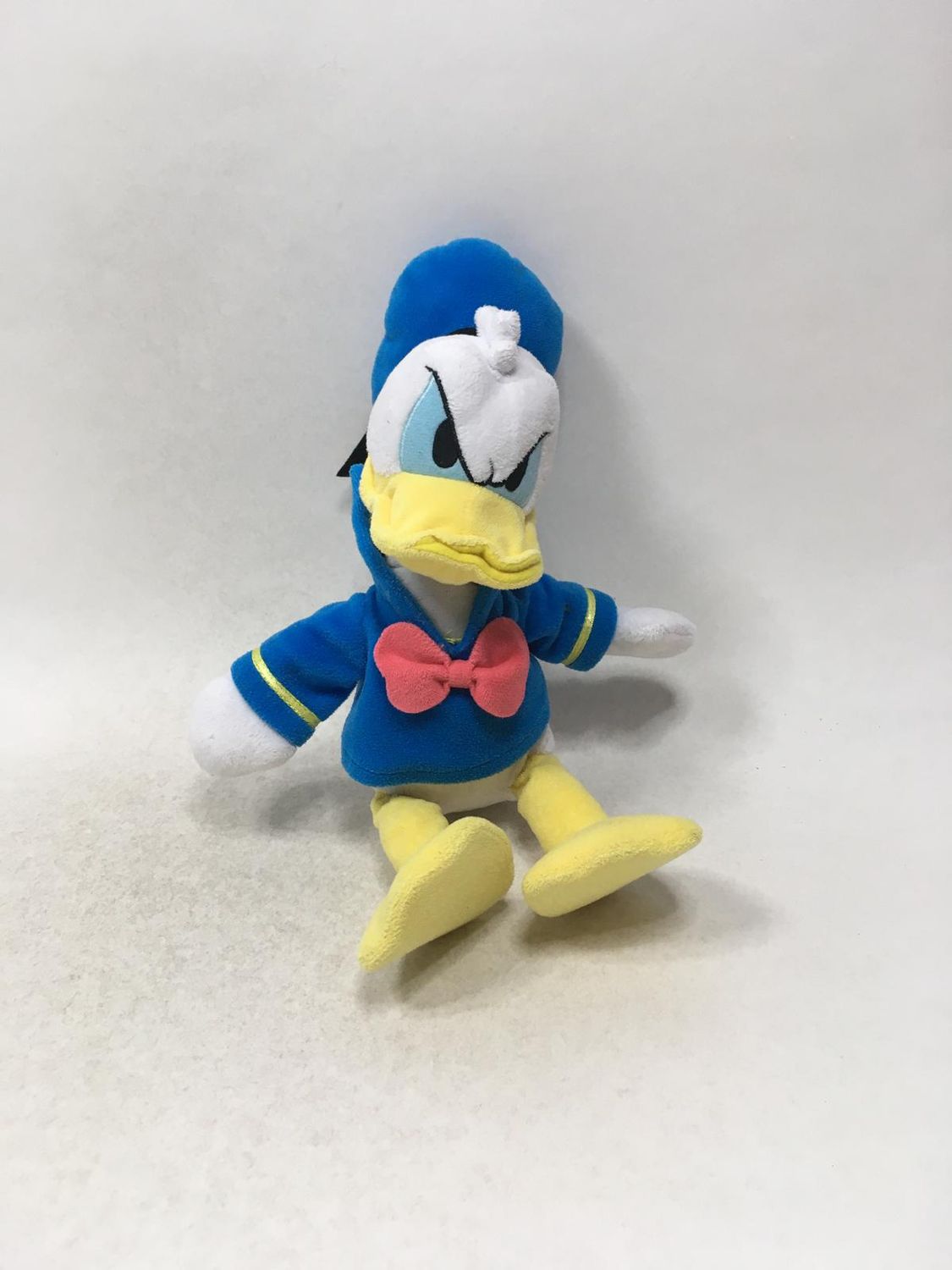 Disney Donald Duck Knuffel stehend 33 cm Sammlerstück