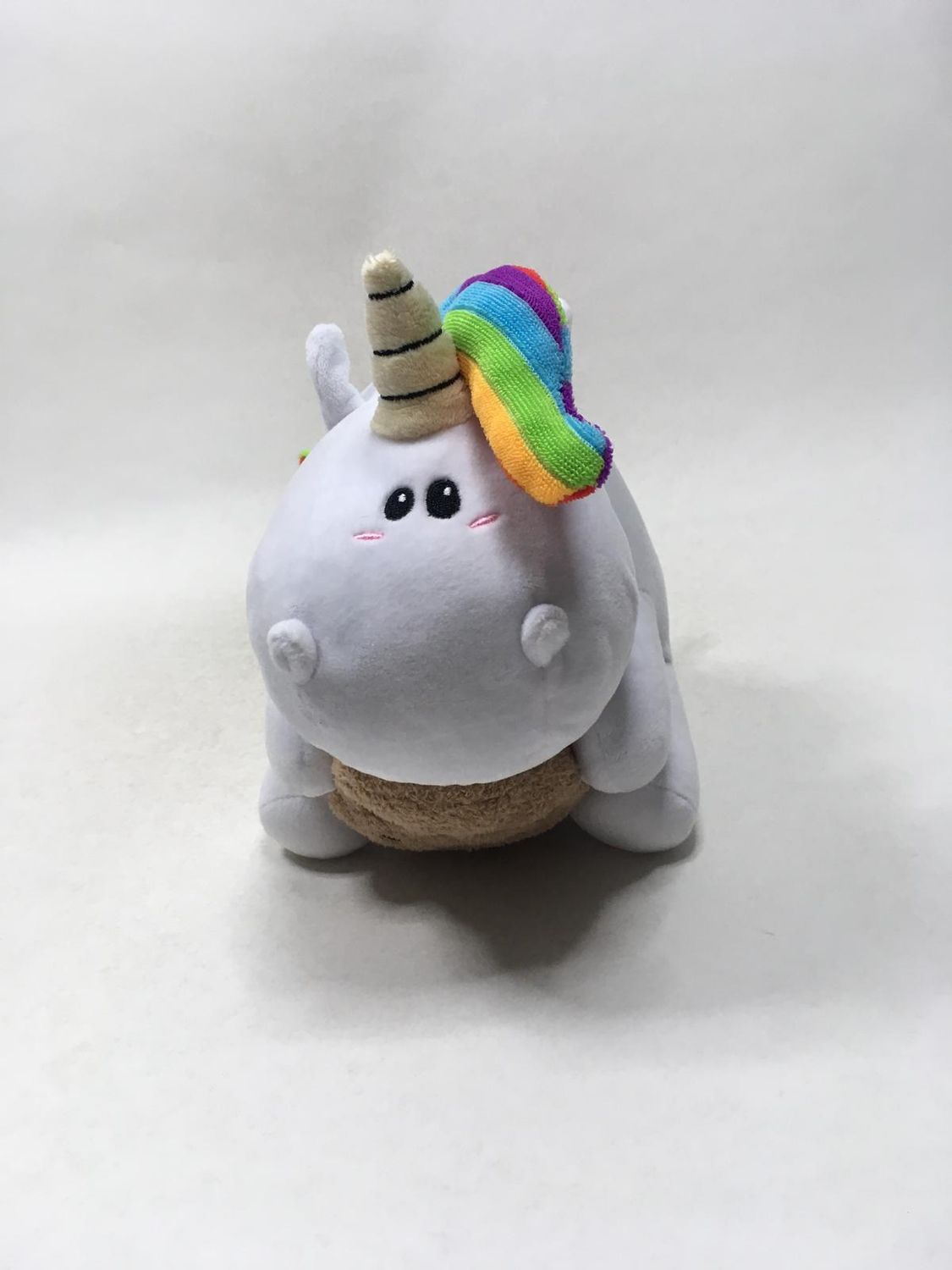 Einhorn Pummeleinhorn mit Keks sitzend 30 cm Sammlerstück