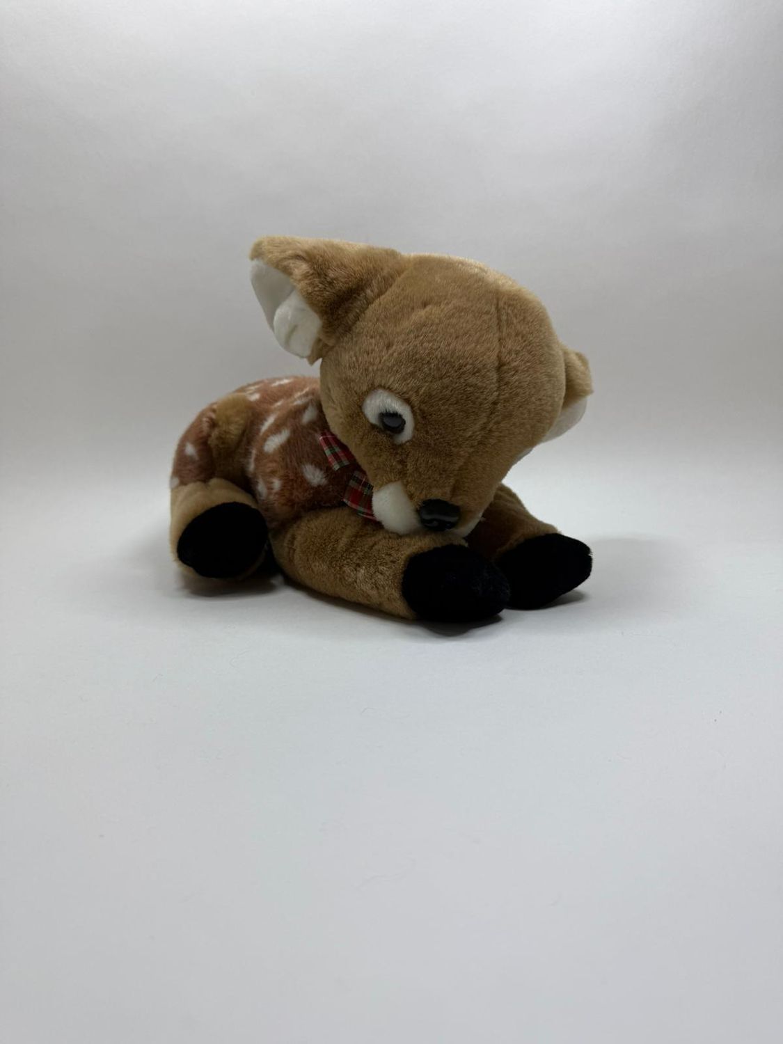 Rehkitz Alka liegend 37 cm sehr selten