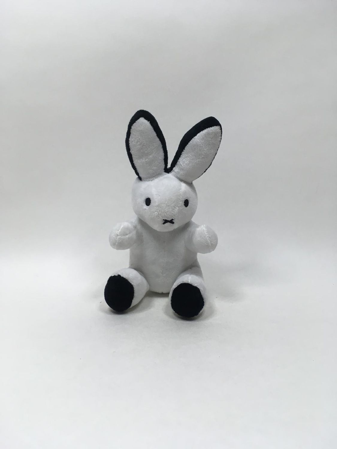 Hase Playboy Landahl sitzend 28 cm Rarität