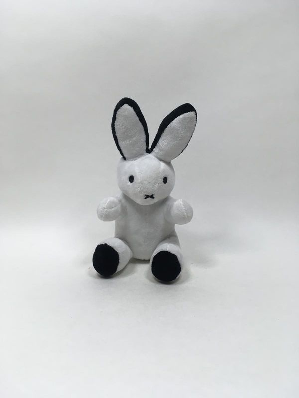 Hase Playboy Landahl sitzend 28 cm Rarität