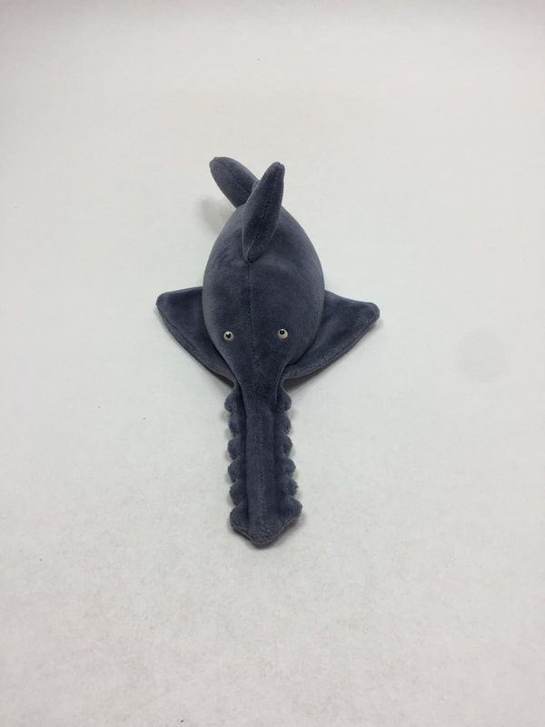 Perlsacktier Sägefisch Nervensäge liegend 24 cm Kult