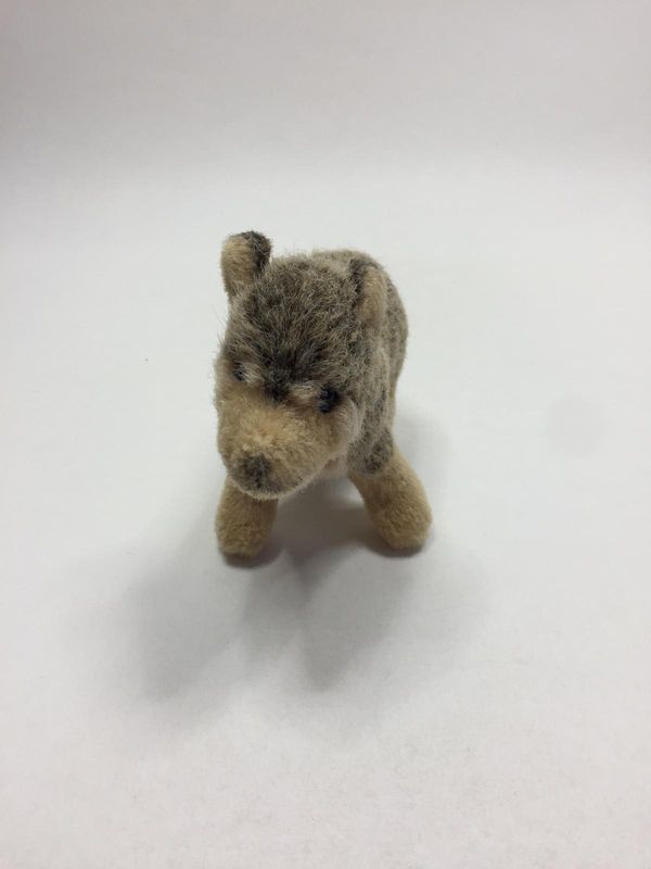 Wolf Kösen ( Etikett fehlt ) stehend 20 cm Sammlerstück