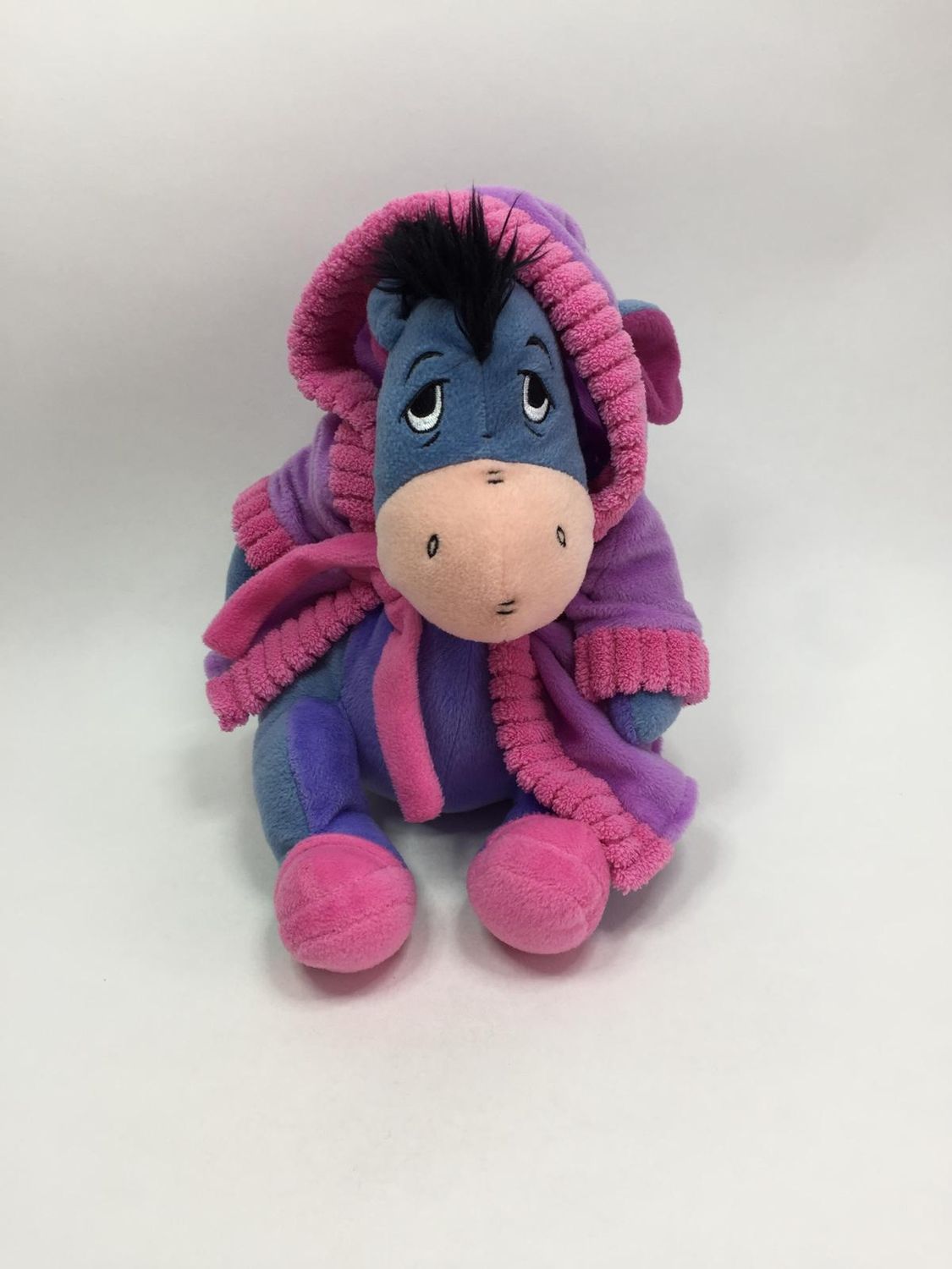 Disney Esel I-Aah im Bademantel sitzend 23 cm  selten