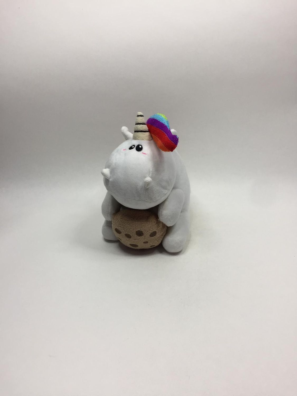 Einhorn Pummeleinhorn mit Keks sitzend 28 cm Sammlerstück