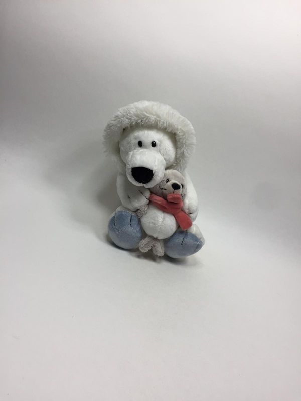 Nici Eisbär mit Robbe sitzend 28 cm Sammlerstück Neuwertig mit Etikett