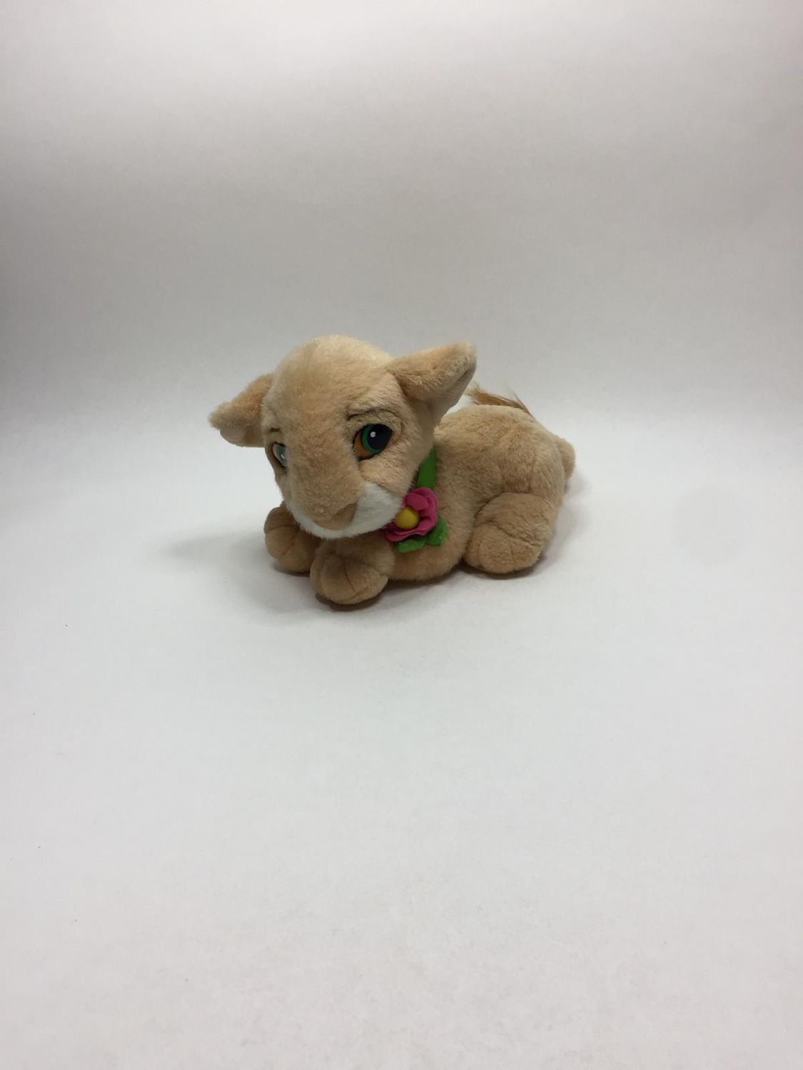 Disney Nala aus König Der Löwen liegend 38 cm Sammlerstück