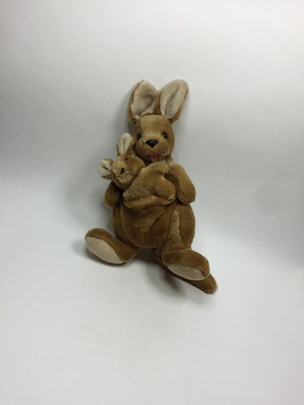 Känguru mit Baby Teddy Hermann stehend 38 cm Sammlerstück Känguru mit Baby Teddy Hermann stehend 38 cm Sammlerstück