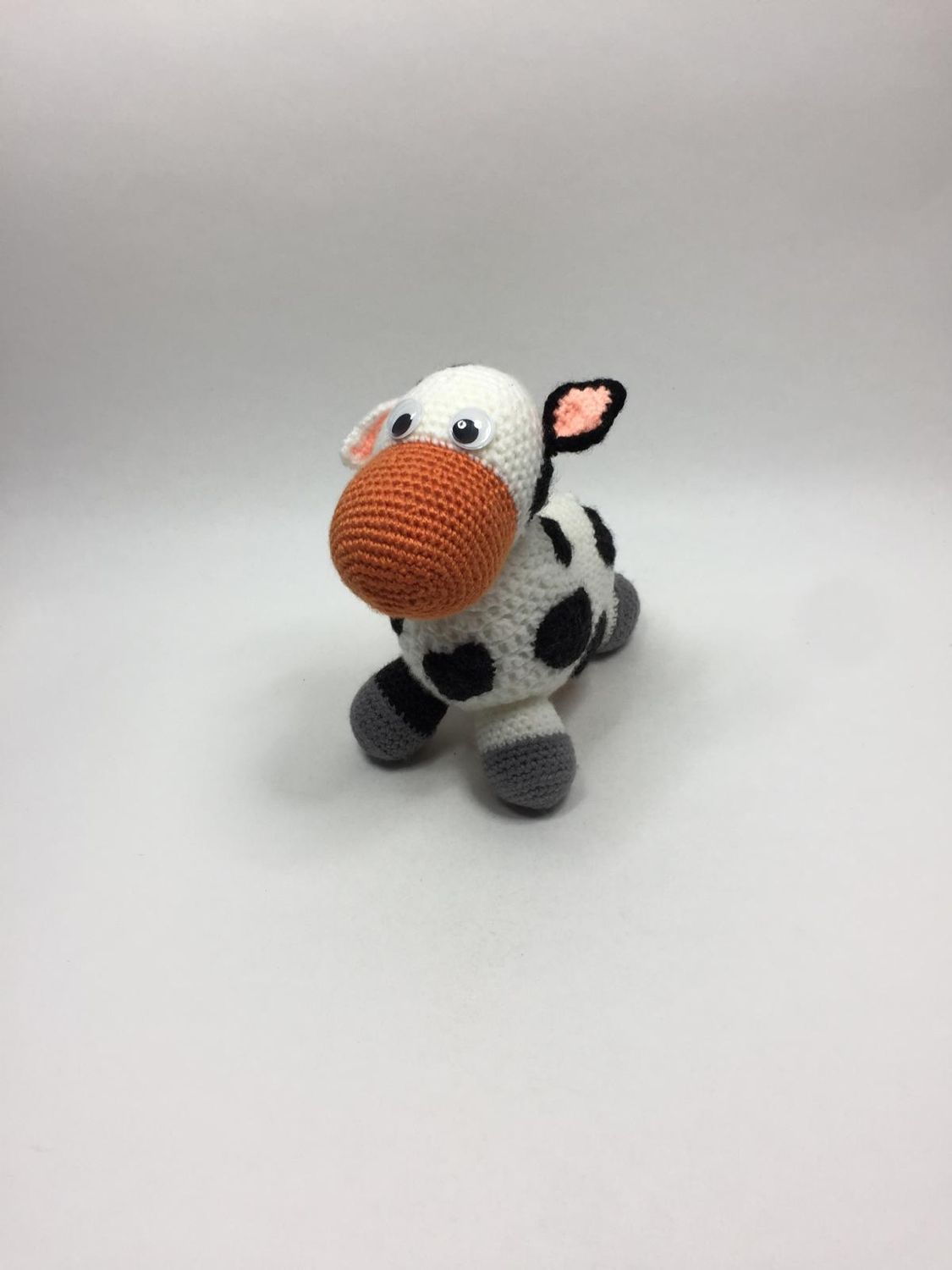 Kuh Handarbeit Knuffel stehend 28 cm Unikat