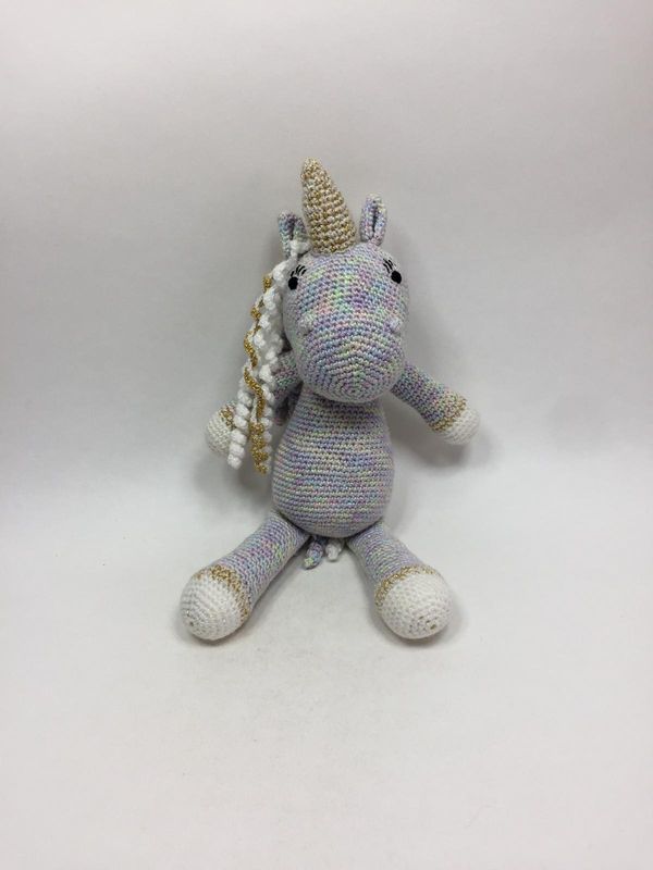 Einhorn Handarbeit Knuffel stehend 40 cm Unikat
