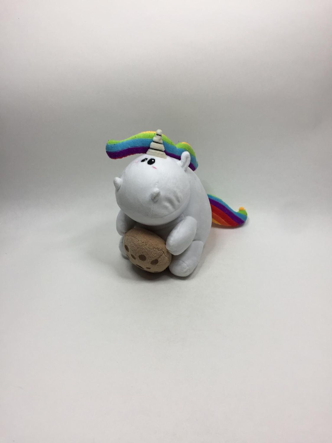 Einhorn Pummeleinhorn mit Keks Knuffel sitzend 25 cm Sammlerstück