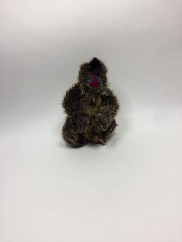 Affe Knuffel sitzend 22 cm Rarität