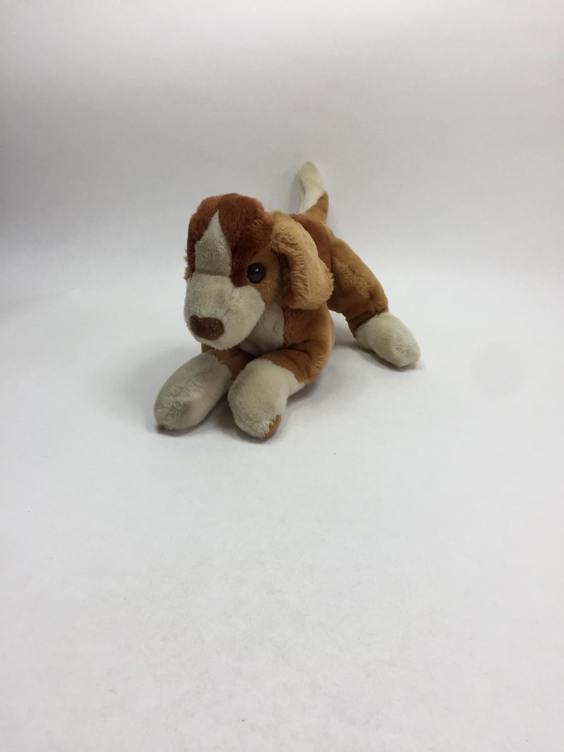 Hund Sigikid liegend 40 cm Rarität