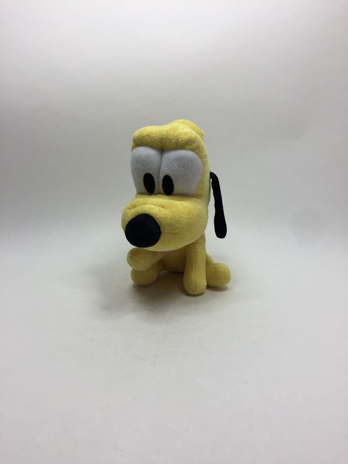 Disney Pluto Hund sitzend 23 cm Sammlerstück