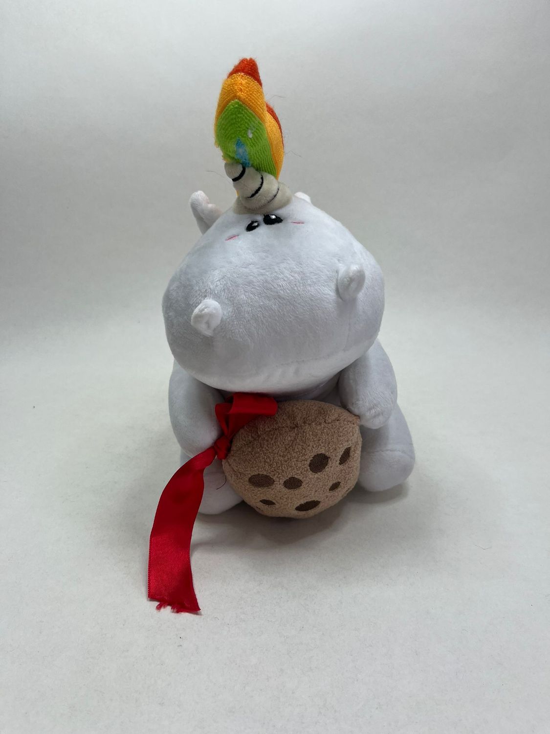 Einhorn Pummeleinhorn mit Keks sitzend 28 cm Sammlerstück