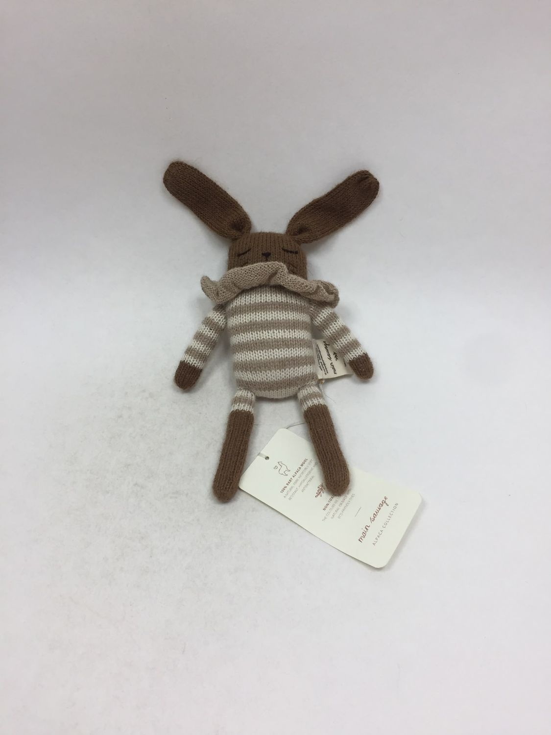 Babyspielzeug Hase Main Sauvage aus Baby Alpaca Wolle stehend 20 cm Neuwertig mit Etikett
