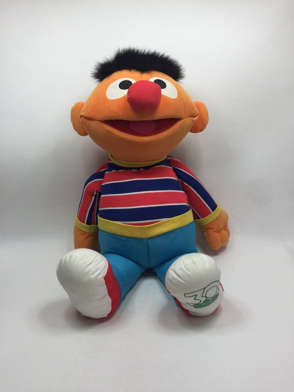 XXL Sesamstrasse Ernie Fisher Price 30-Jahre-Jubiläum stehend 66 cm 0,56 Kg sehr selten