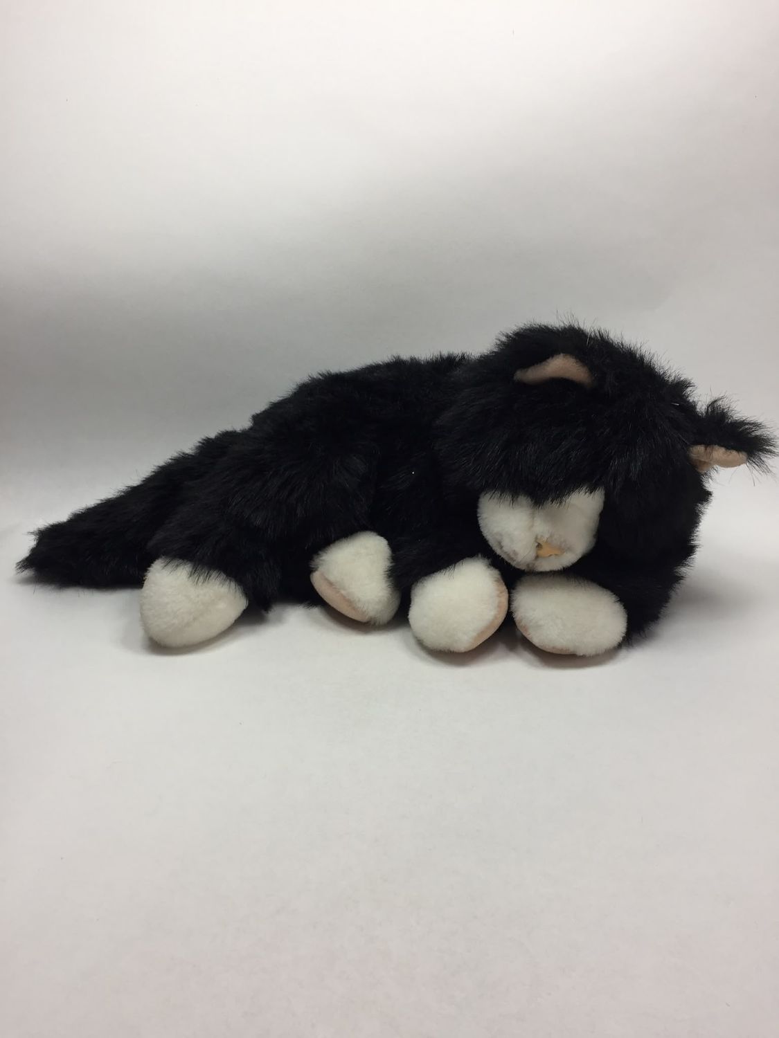 Katze XL Knuffel liegend 68 cm Sammlerstück
