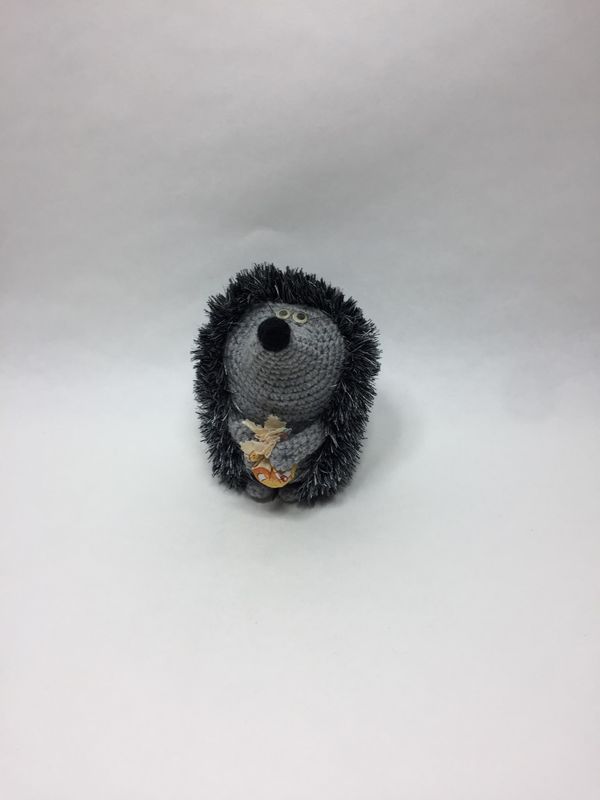 Igel Handarbeit Knuffel stehend 22 cm Unikat Igel Handarbeit Knuffel stehend 22 cm Unikat