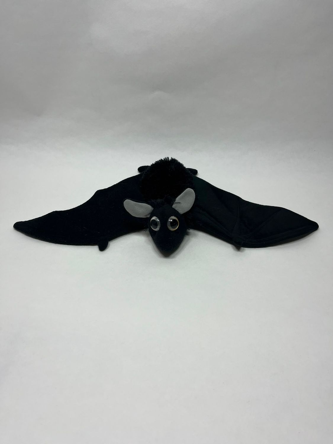 Fledermaus Nature Planet liegend 28 cm Sammlerstück