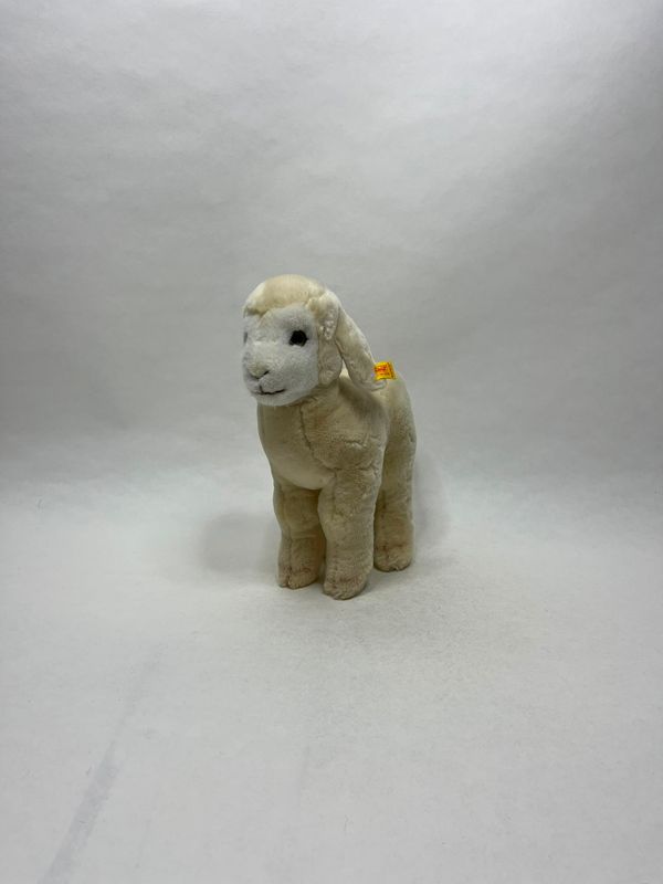 Steiff Lamm Cosy Lamby 5474/27 mit Knopf und Fahne stehend 30 cm Sammlerstück