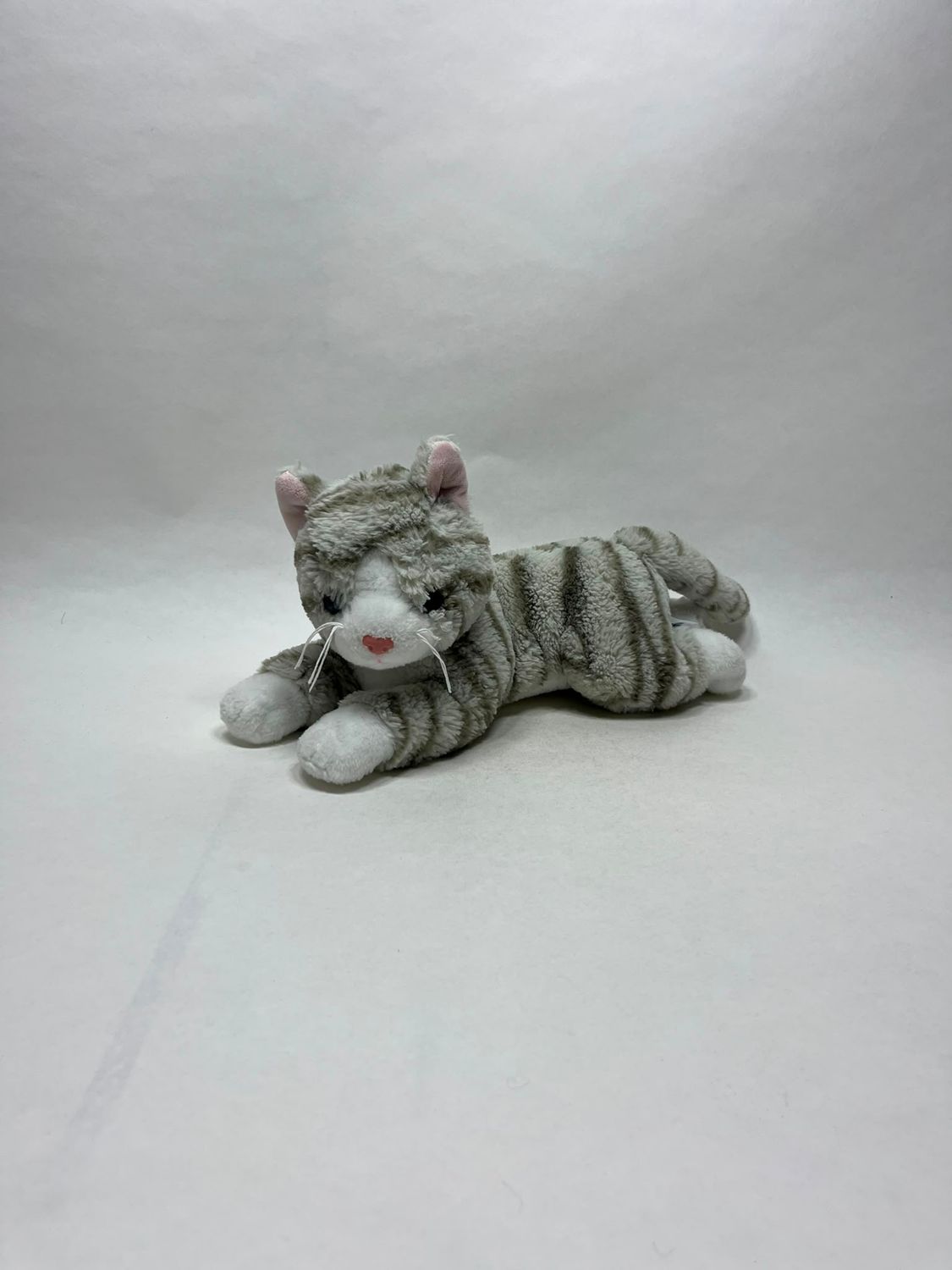 Katze Heunec liegend 45 cm selten