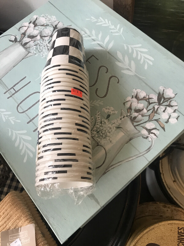 Black &amp; White Check Cups
