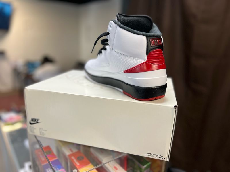 Air Jordan 2 Retro Chicago