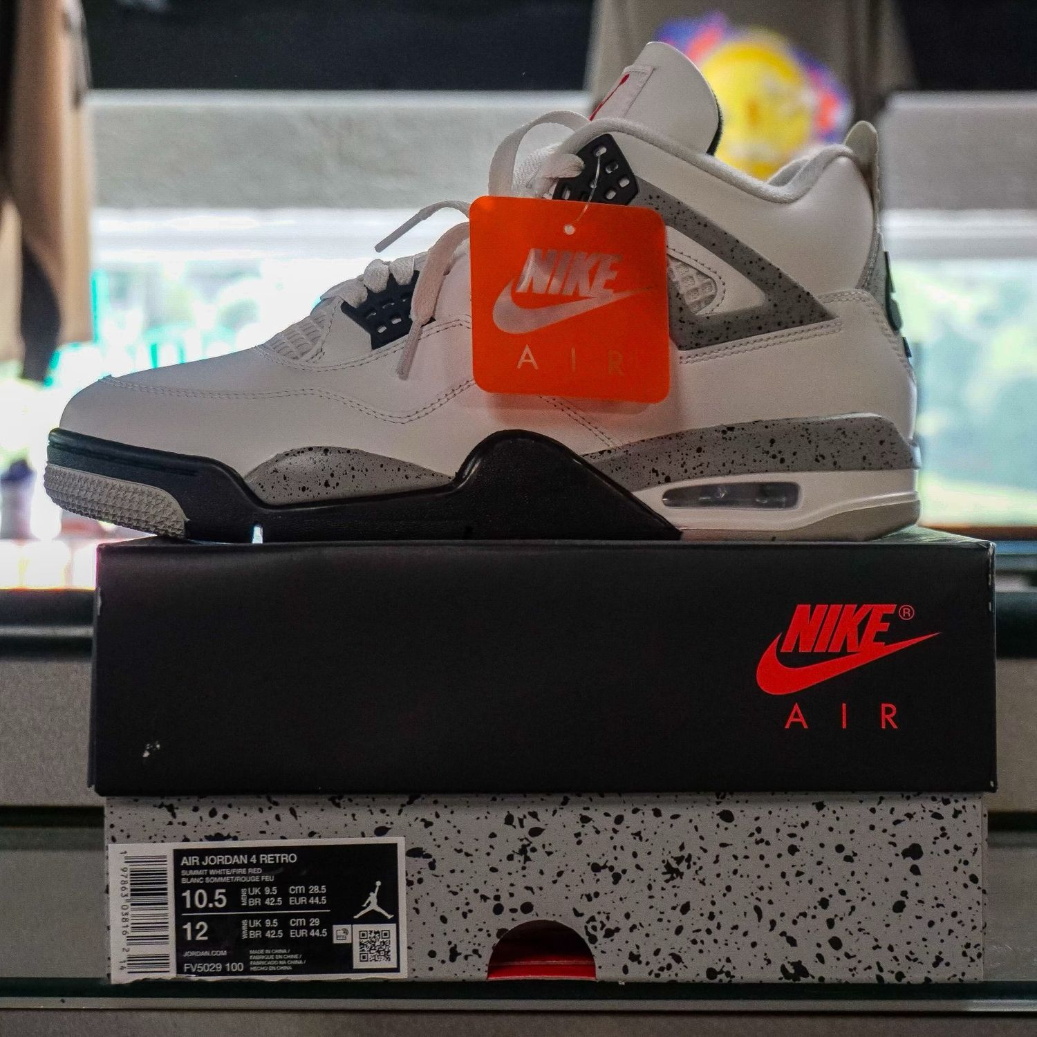 Air Jordan Retro 4
