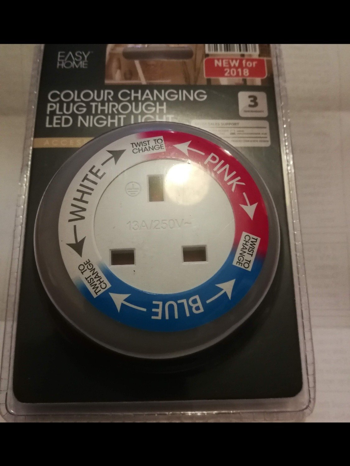 EASY HOME COLOUR CHANGING PLUG THROUGH LED NIGHT LIGHT