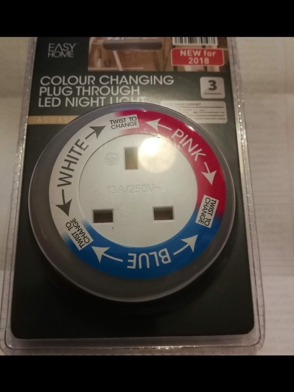 EASY HOME COLOUR CHANGING PLUG THROUGH LED NIGHT LIGHT