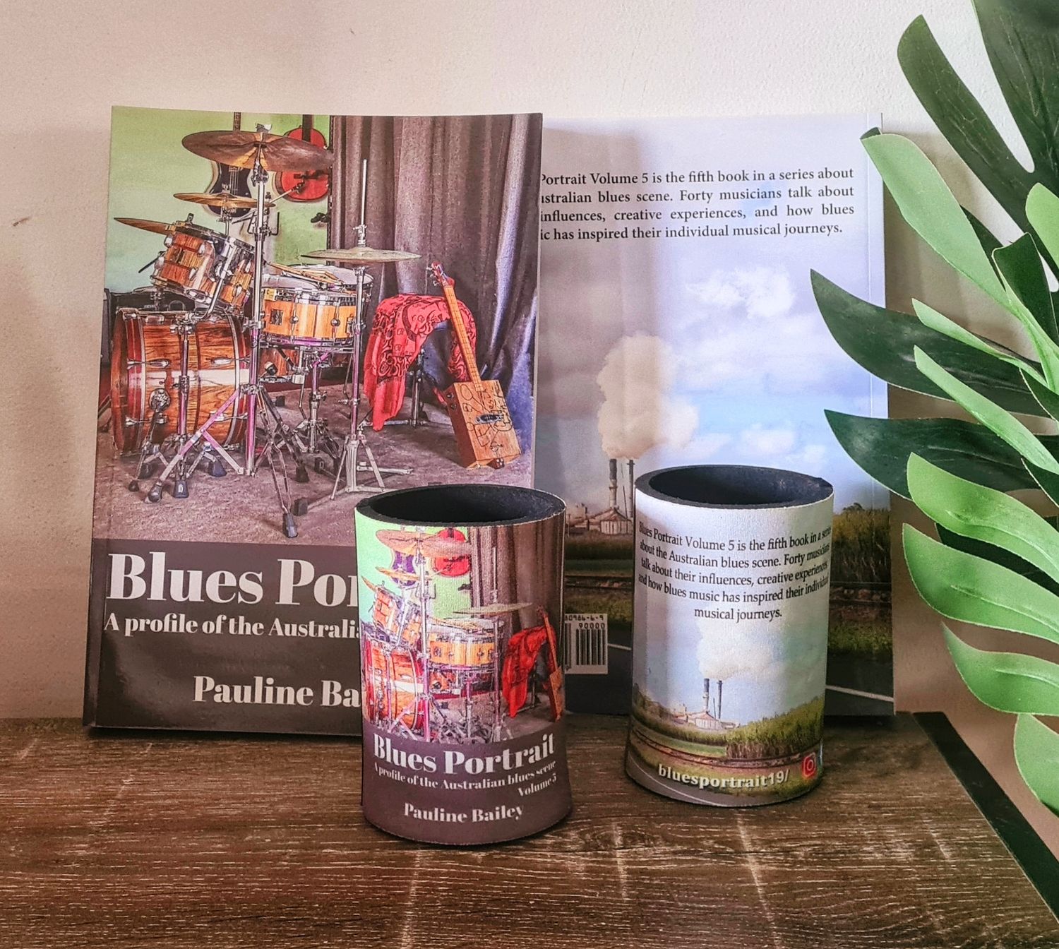 Blues Portrait Book + Stubby Holder Set (Volume 5)