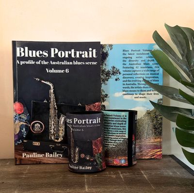 Blues Portrait Book + Stubby Holder Set (Volume 6)