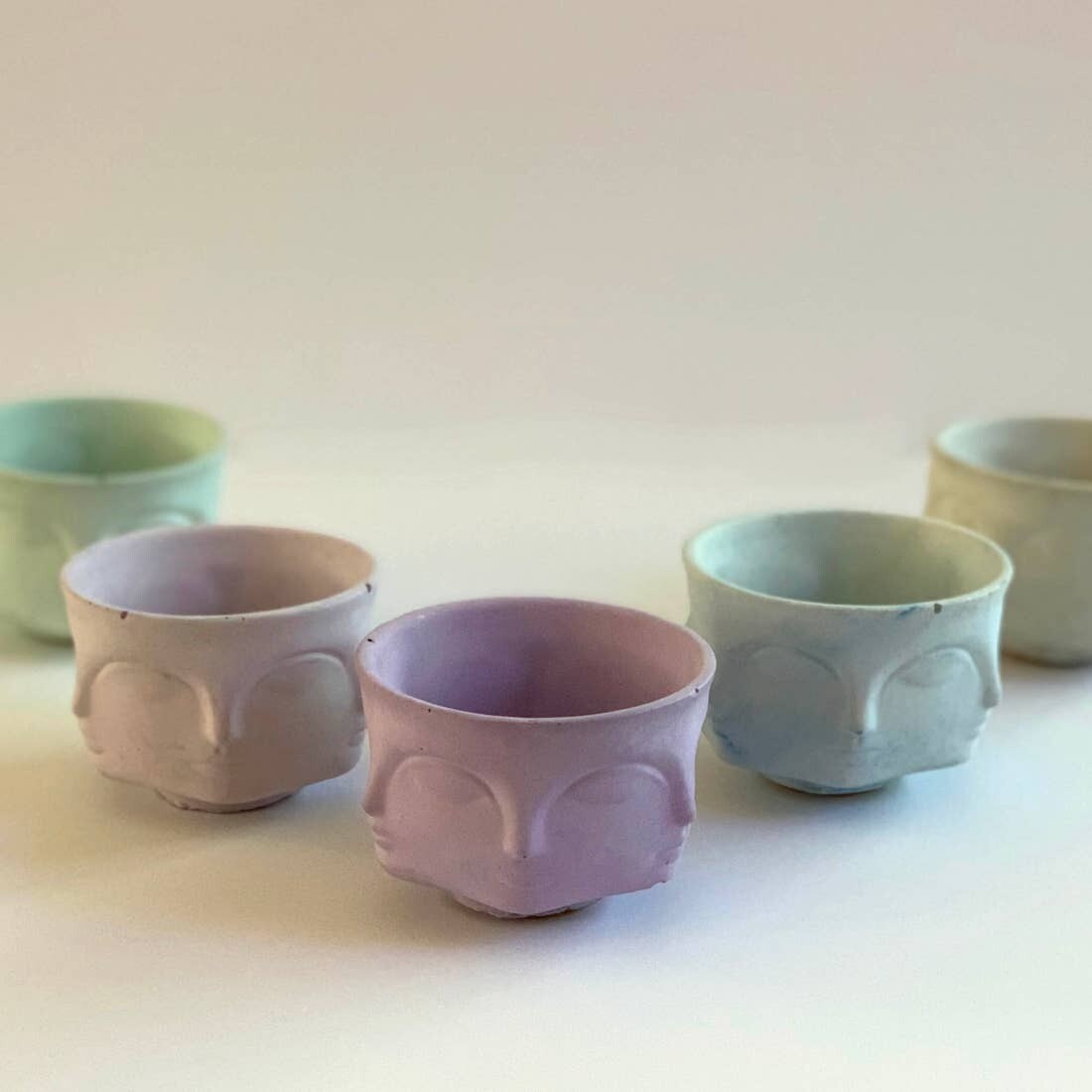 Uno Atelier Faces Decorative Pot - Mini
