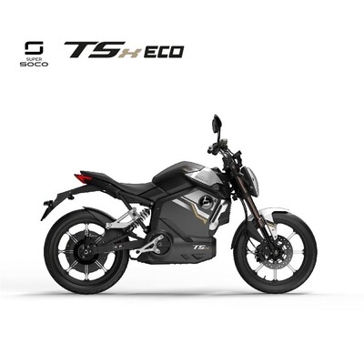Schwarzes Super Soco TS Hunter Eco Elektro-Motorrad in der Seitenansicht; sportliches Naked-Bike-Design vor weißem Hintergrun