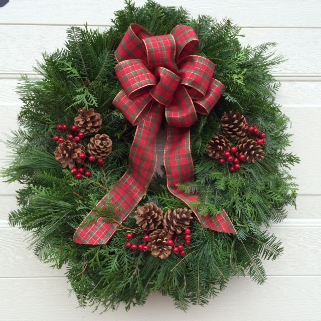 Traditional Mixed Greens Wreath