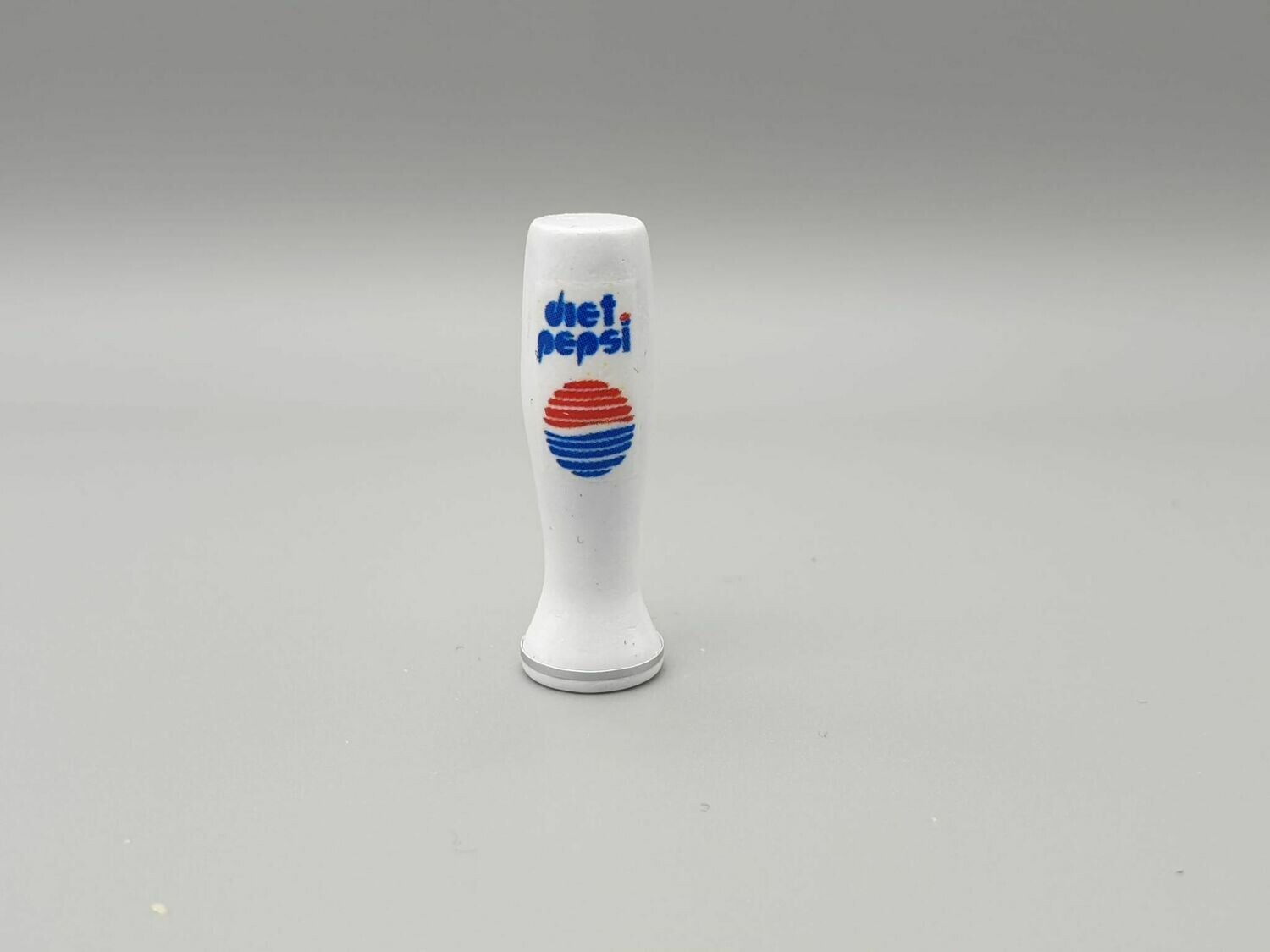 DeLorean 1:8 scale Diet Pepsi