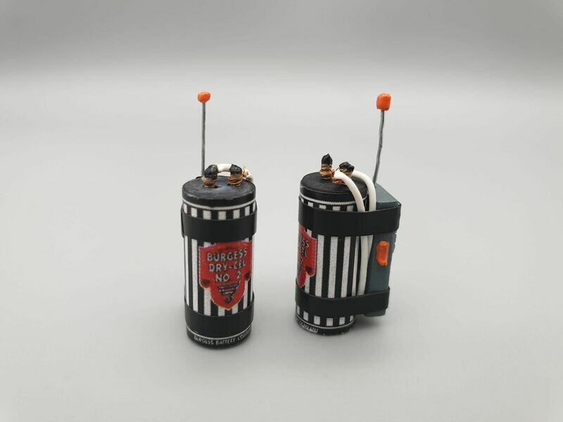 DeLorean 1:8 scale Walki Talki Battery Set