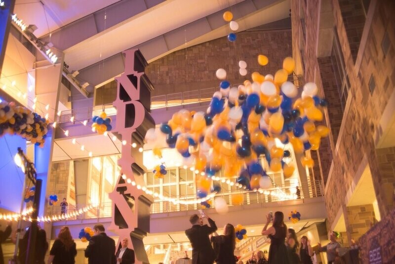 Ceiling Décor and Balloon Drops